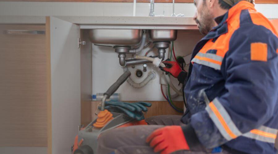 Professional tankless water heater installation services in Windom, TX
